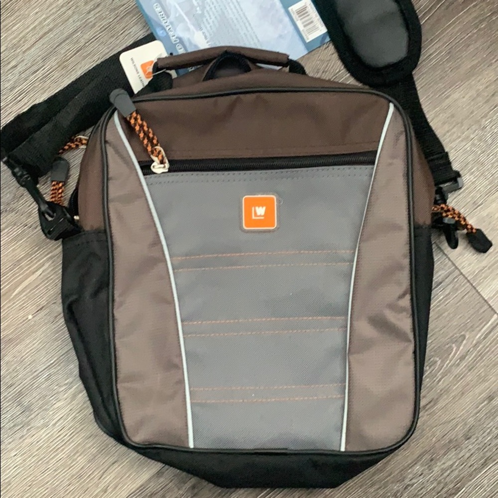NWT Wilson travel bag